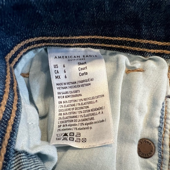 Women’s Jeans - Picture 3 of 3